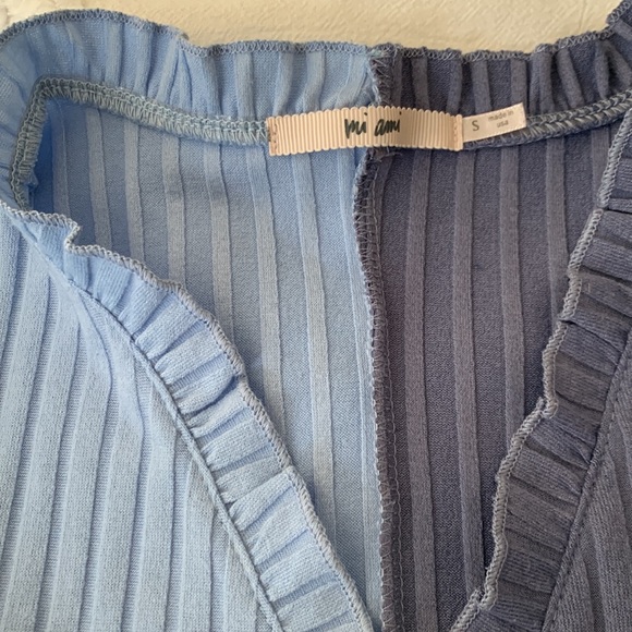 Split Color Ribbed Top - Picture 2 of 2